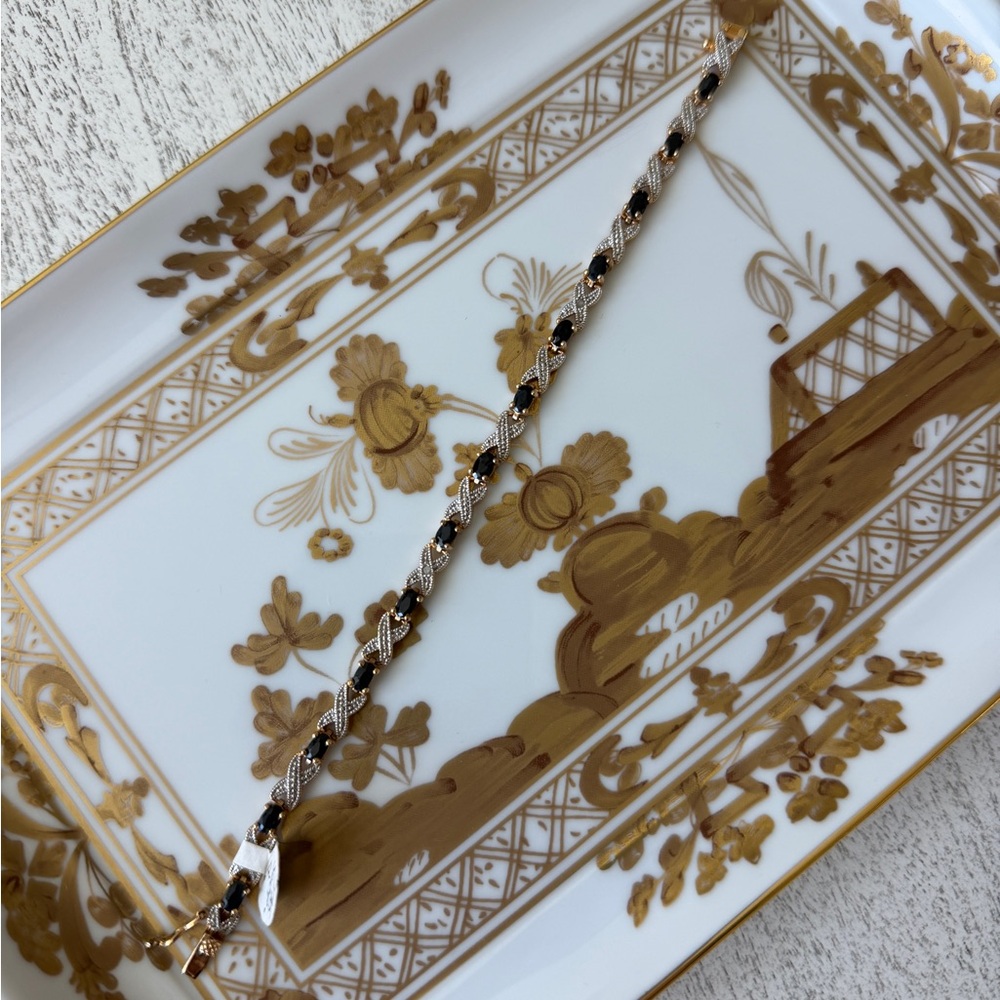 Sapphire and gold tennis bracelet